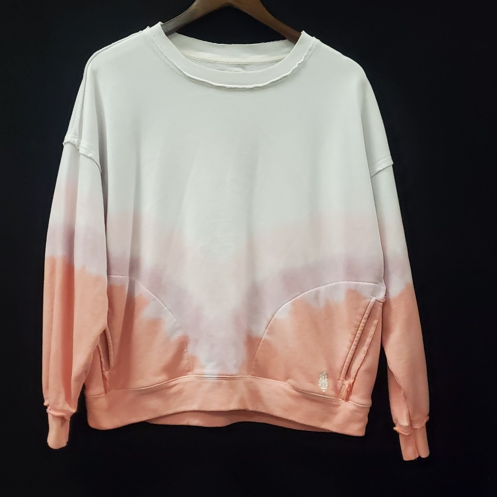 Free People FP Movement Metti Sweatshirt Size XS Crew Neck Boho Athleisure Ombre